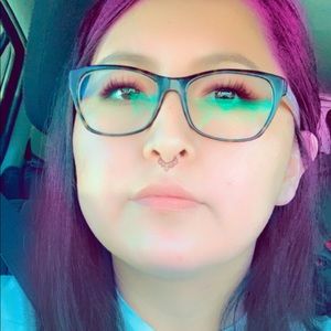 Meet your Posher, Adrianna